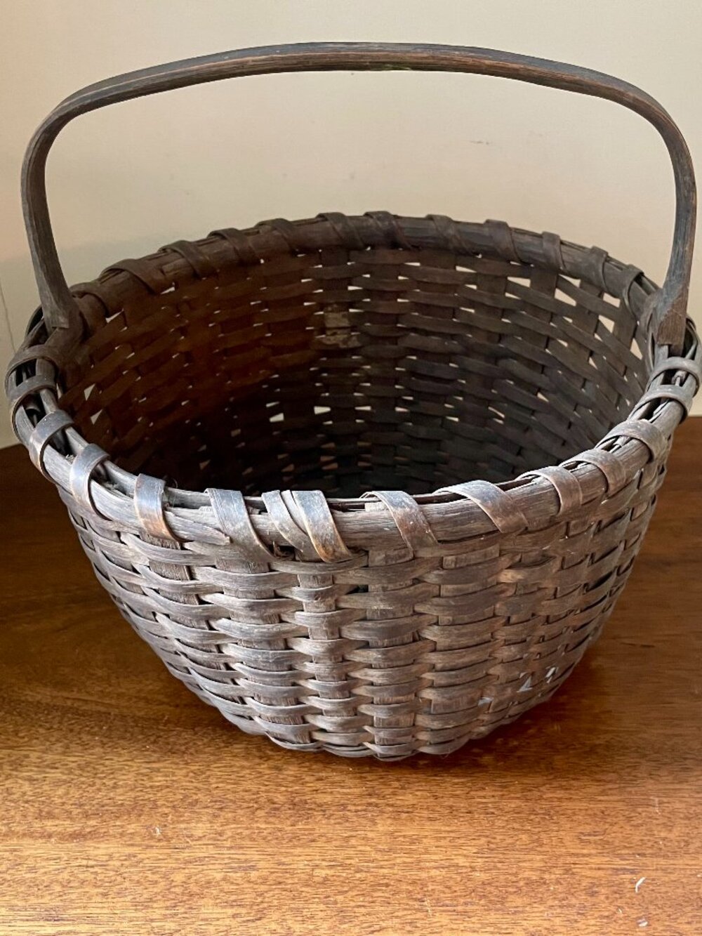 Share Antique 1800's Medium Oak Splint Split Market Gathering Basket 19th C